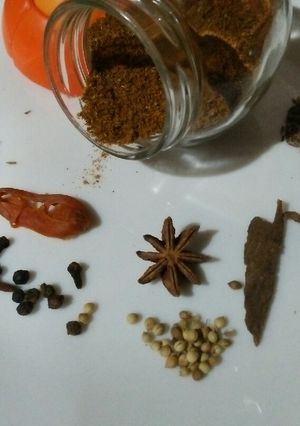 A picture of Homemade Kunna Masala😋🔥.