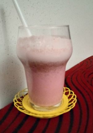 Une photo de Smoothie 🥤 fraise 🍓🍓🍓