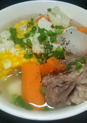 Hình của món Xương Heo Hầm Củ Quả.