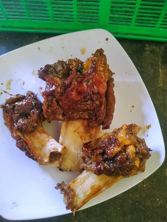 Langkah Gampang Menyiapkan Resep Iga bakar simple Anti Ribet, Menggugah Selera