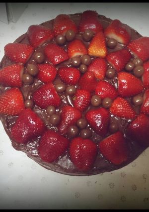 صورة لوصفة كيك اسفنجي مع الفراولة 🍓🍓🍫🎂