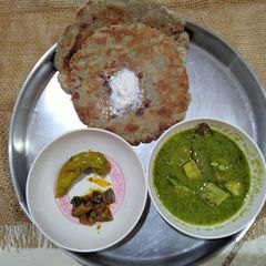 Bajre ka potato mix paratha A picture of Bajre ka potato mix paratha.