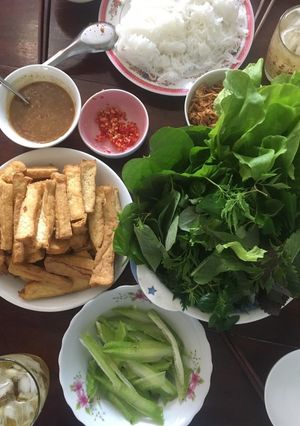 Hình của món Đậu hủ cuốn (món chay).