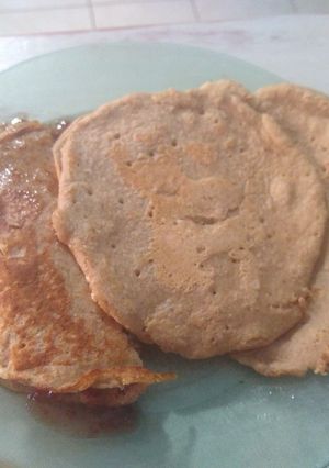 Una foto de Panqueques de banana, avena y harina integral