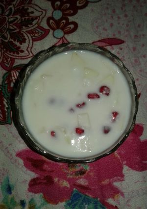 A picture of Healthy fruits raita.
