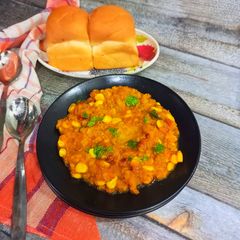 A picture of Corn pav bhaji.