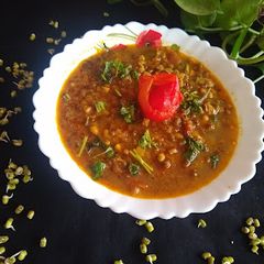 A picture of Sprout moong masala curry.