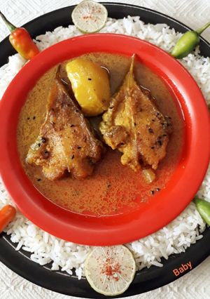 বোয়াল মাছের ঝোল (Boal macher jhol recipe in Bengali) রেসিপির প্রধান ছবি