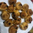 Caracolas de pasa y canela