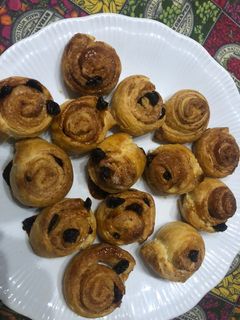 Una foto de Caracolas de pasa y canela