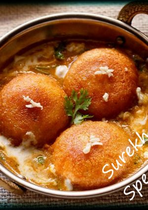 A picture of Cashew Nut Kofta Curry.