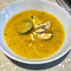 Slow Cooker Whole Chicken Soup 🥣 A picture of Slow Cooker Whole Chicken Soup 🥣.