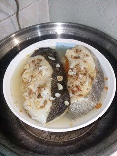 電鍋辣味鱈魚湯(大比目魚) 的食譜成品照片