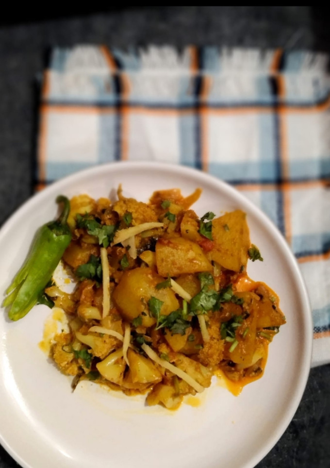 A picture of Aloo Gobhi.