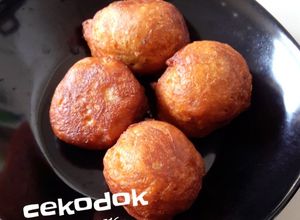 Foto resep Cengkodok(cekodok) ala upin ipin...😆