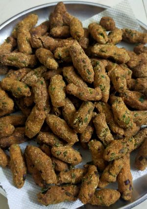 A picture of Methi Muthiya.