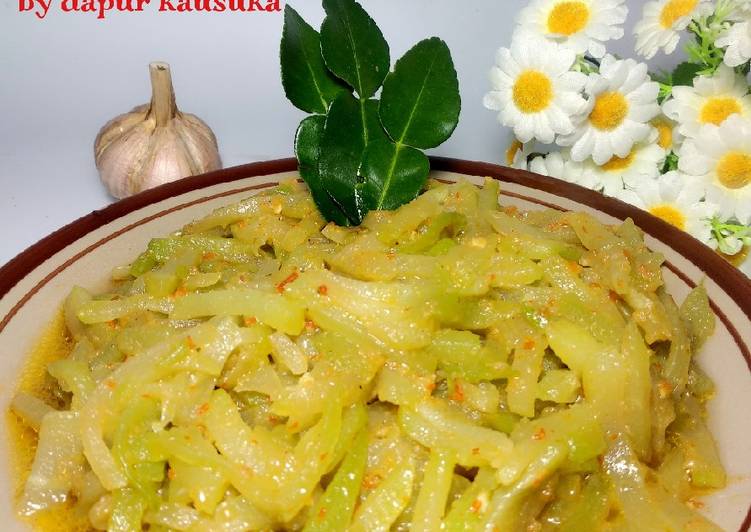 Cara Gampang meracik Tumis Labu Siam yang Enak Banget