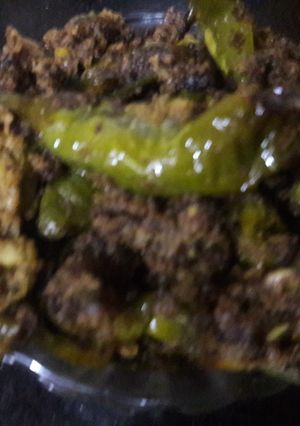 A picture of Stuffed Garlic chilli.