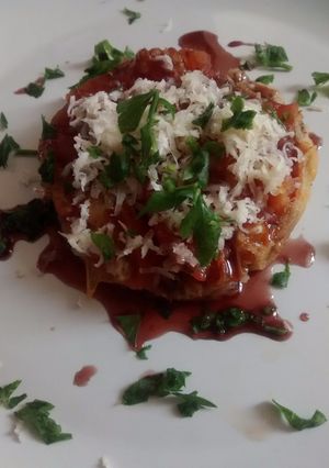 Una foto de Tarta tatin de jitomate