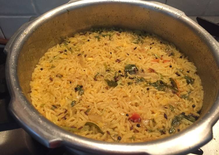 Step-by-Step Guide to Prepare Super Quick Homemade Khichdi