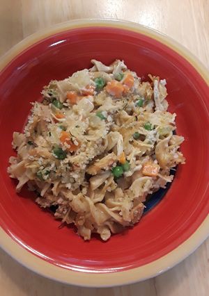 A picture of Chicken Pot Pie Noodles.