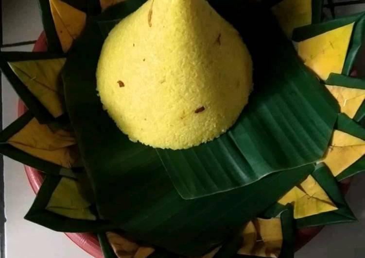 Nasi kuning berempah
