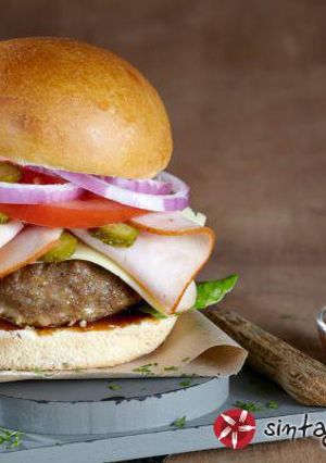 Φωτογραφία της συνταγής Burger με 100% μοσχαρίσιο μπιφτέκι και ΒΒQ sauce