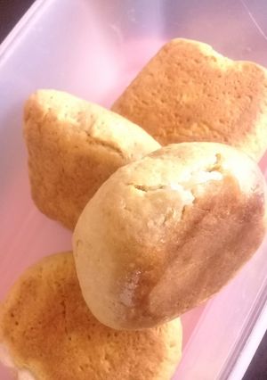 Una foto de Pancitos rellenos de Queso🧀🍞😍