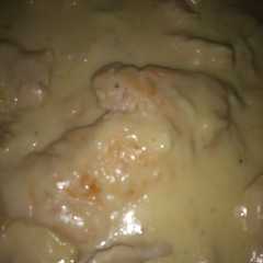 Una foto de Pechuga en salsa bechamel