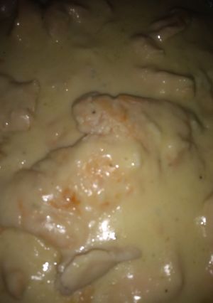 Una foto de Pechuga en salsa bechamel