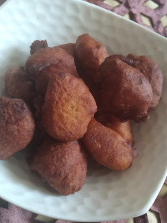 मीठे गुलगुले (पुआ) (meethe gulgule (Pua) recipe in hindi) रेसिपी मुख्य फोटो