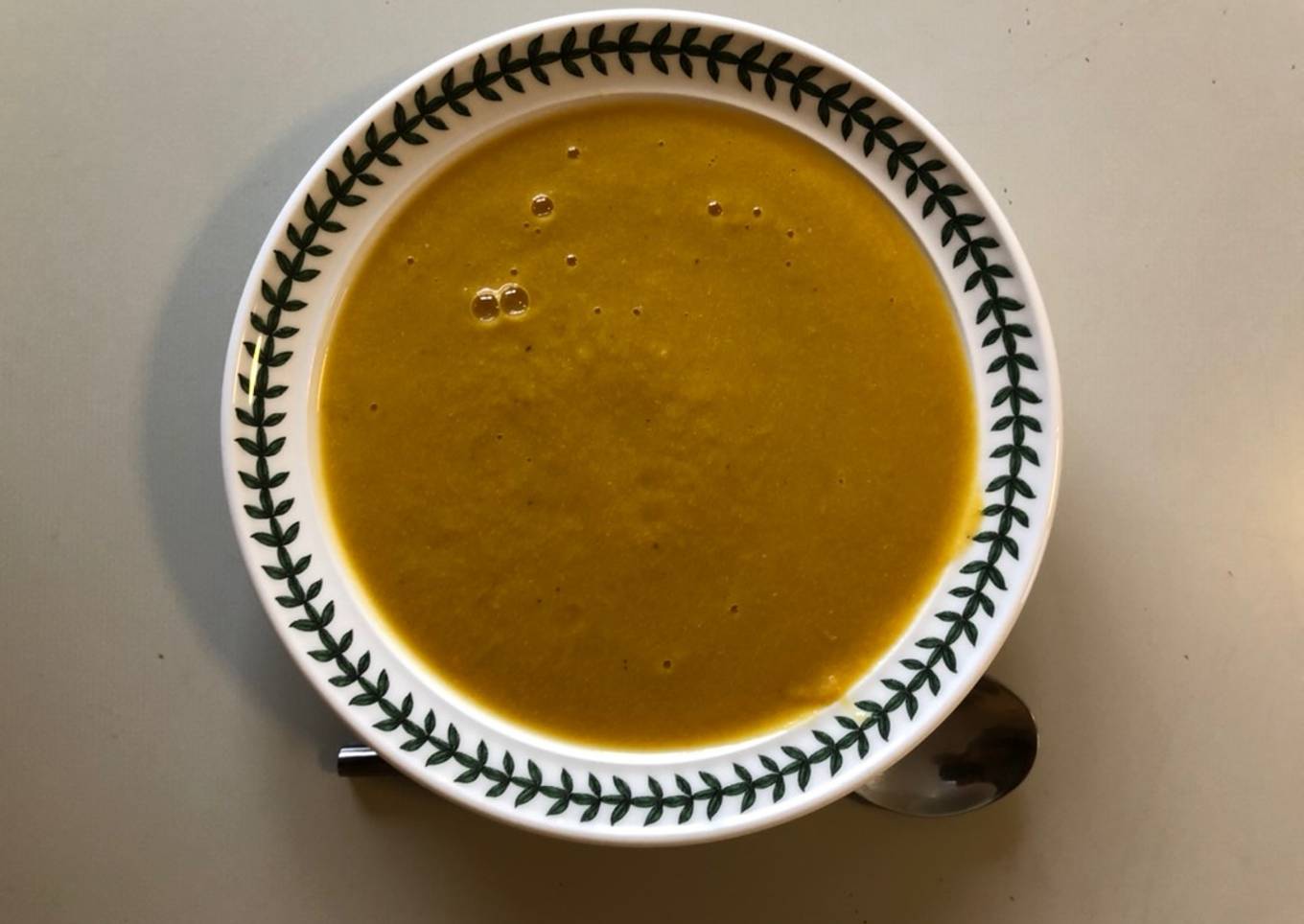 Self-isolation Carrot & Lentil Soup