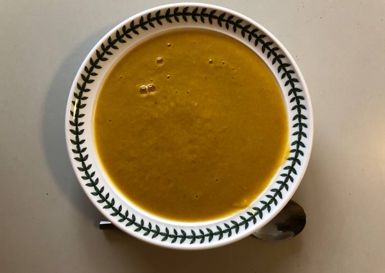 How to Make Any-night-of-the-week Self-isolation Carrot & Lentil Soup