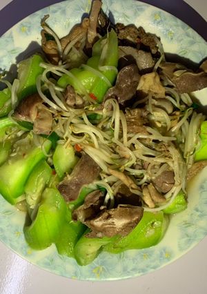 Hình của món Lòng gà xào mướp!.