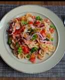 Ensalada completa multicolor (con atún y brócoli) saludable