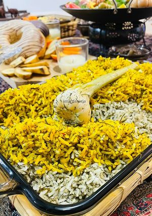 عکسی از دستور سبزی پلو با سیر تازه