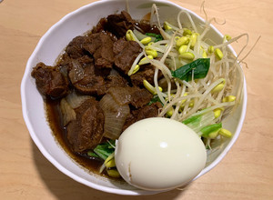 印尼黑果牛肉湯 Rawon 的食譜成品照片