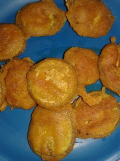 बैंगन के पकौड़े (baingan ke pakode recipe in Hindi) रेसिपी मुख्य फोटो