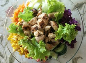 Foto resep Menu diet: Salad Ayam Saute Dresssing Yogurt