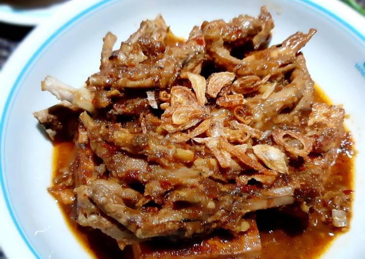 Semur Pedas Ceker Ayam dan Tahu