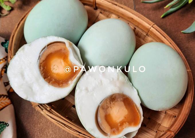 Cara bikin Telur Asin Rumahan 3 Bahan Cara bikin Telur Asin Rumahan 3 Bahan