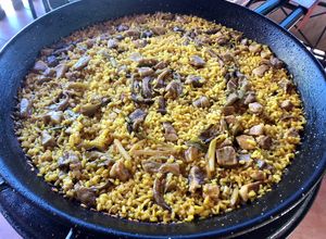 Foto principal de Paella de secreto ibérico 🐽, setas 🍄 y ajos tiernos 🌱