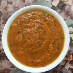 A picture of Onion Tomato chutney.