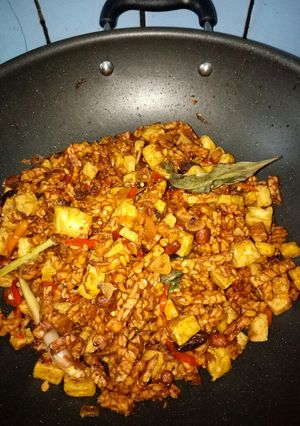 Foto resep Balado kering tahu tempe kacang