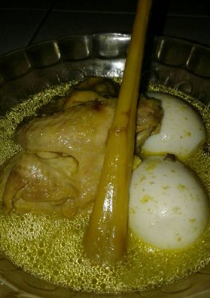 Foto resep Opor ibu anak (ayam telur)