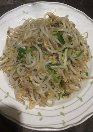 Hình của món Giá đỗ xào.