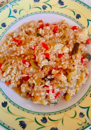 Una foto de Risotto integral con verduras🥒🫑