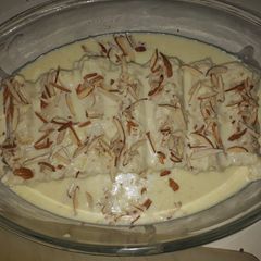 A picture of Cream bread rolls.