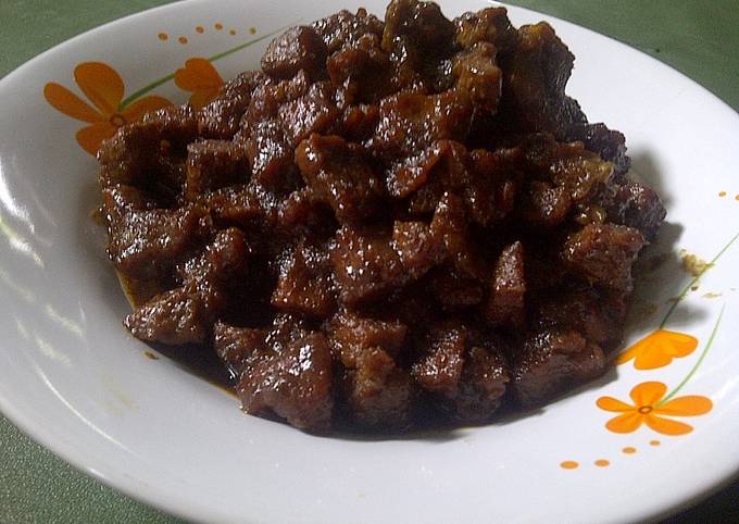 Resep Daging Sapi Masak Pedas Manis oleh Dewi "Uwhie" - Cookpad