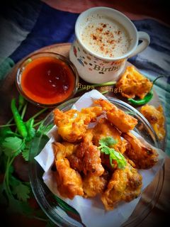 गोभी के पकौड़े(Gobhi pakoda recipe in Hindi) रेसिपी मुख्य फोटो